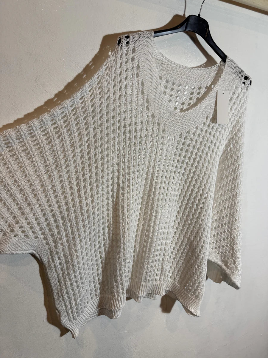 Pull maille ajourée manche chauve souris