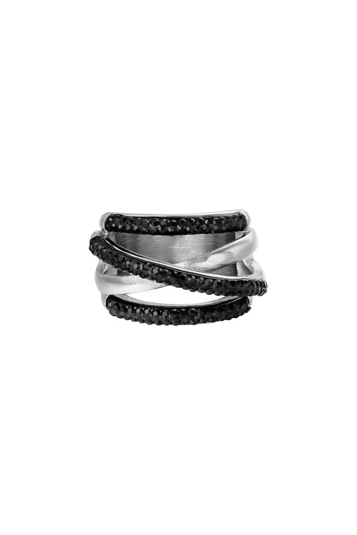 Bague acier inoxydable et ses strass noirs