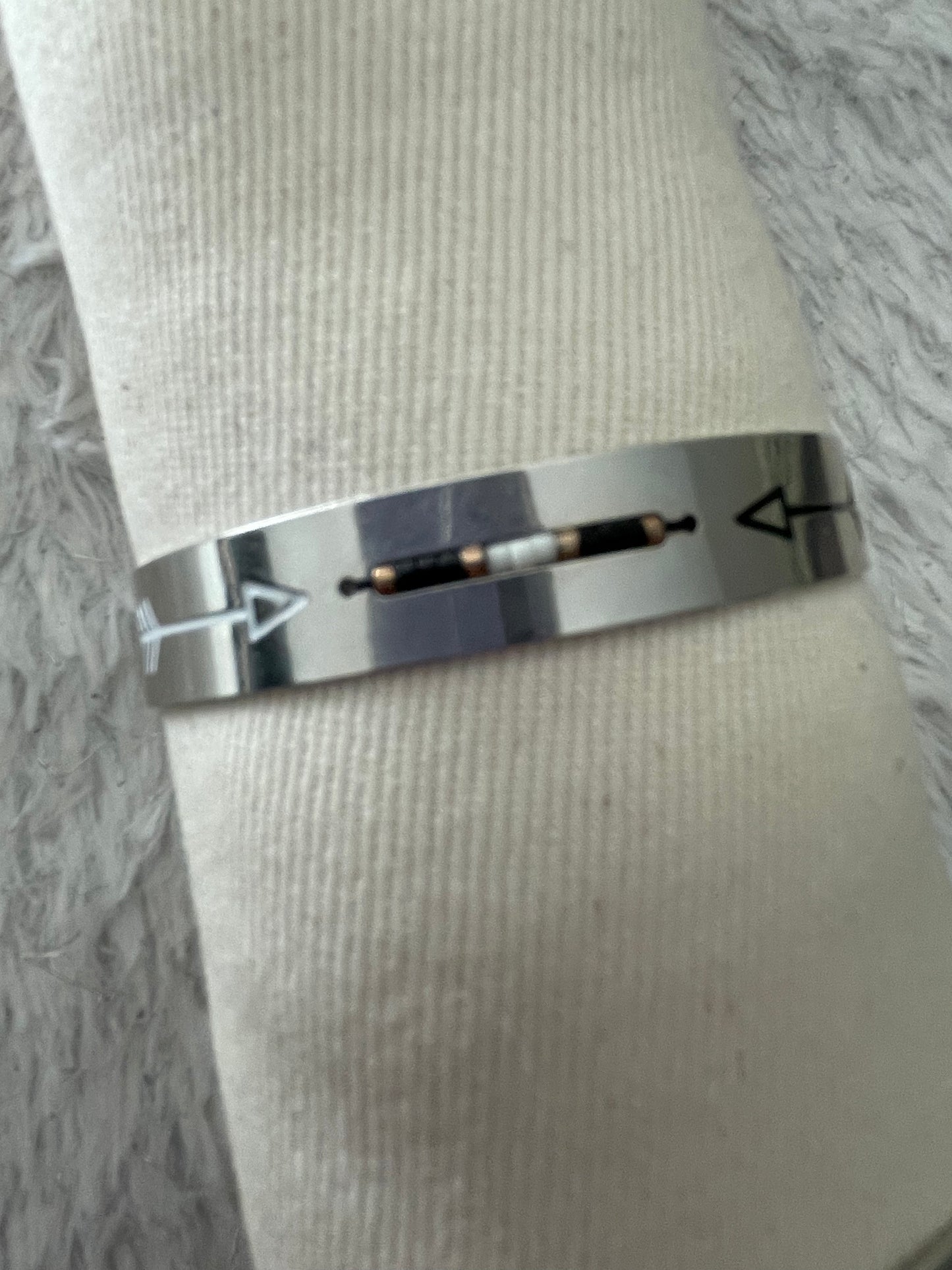 Bracelets Joncs "Flèche d'Éclat" - Acier & Perles Colorées Merveilles du monde