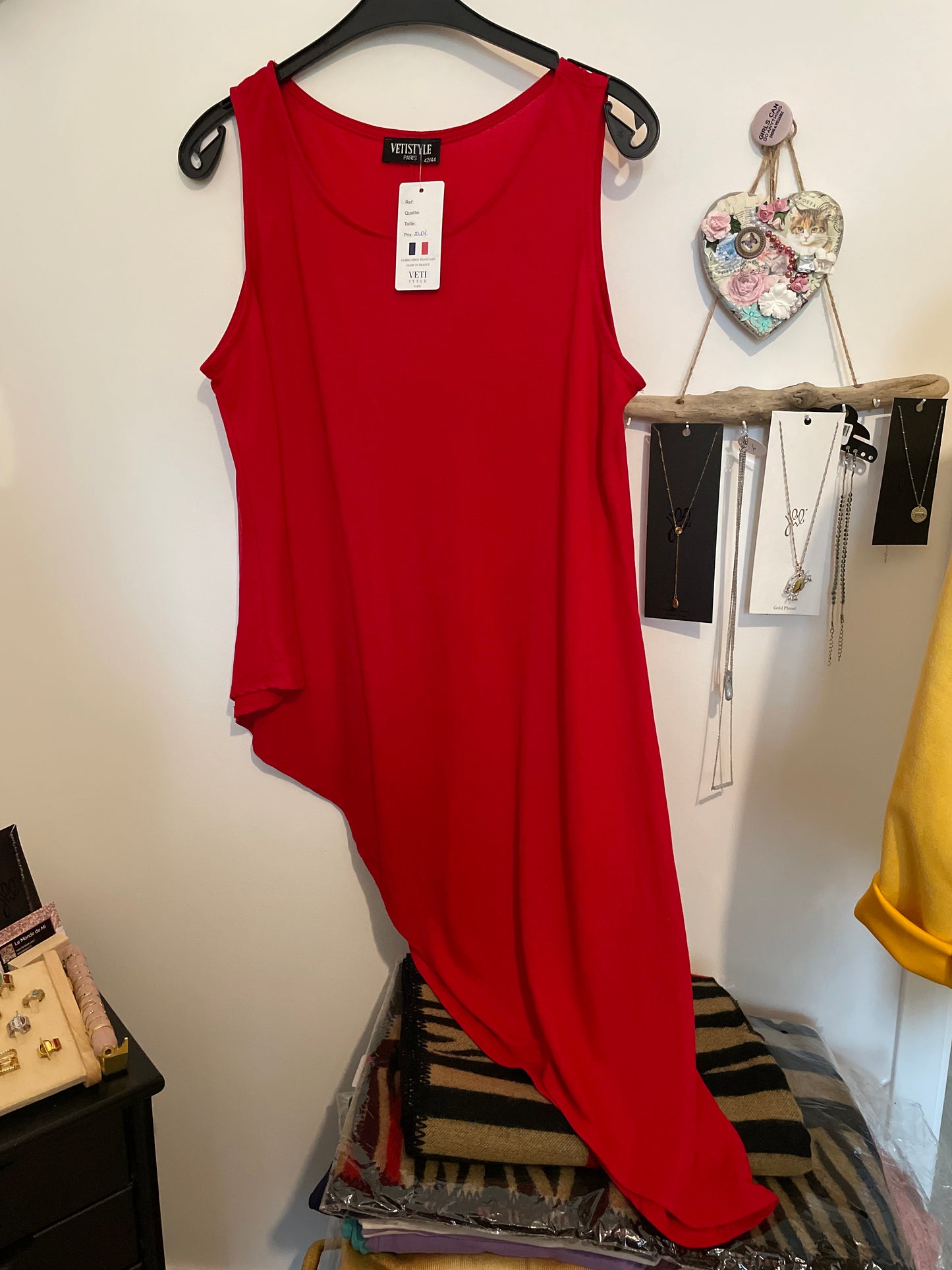 Asymmetrical tank top