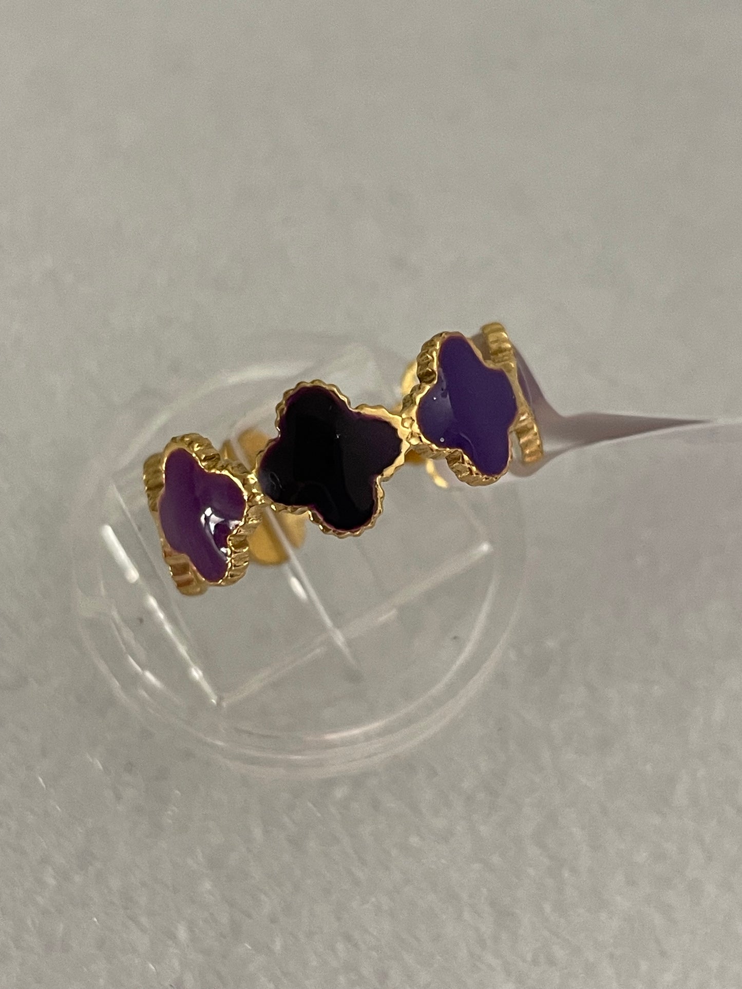 Adjustable rings several colors