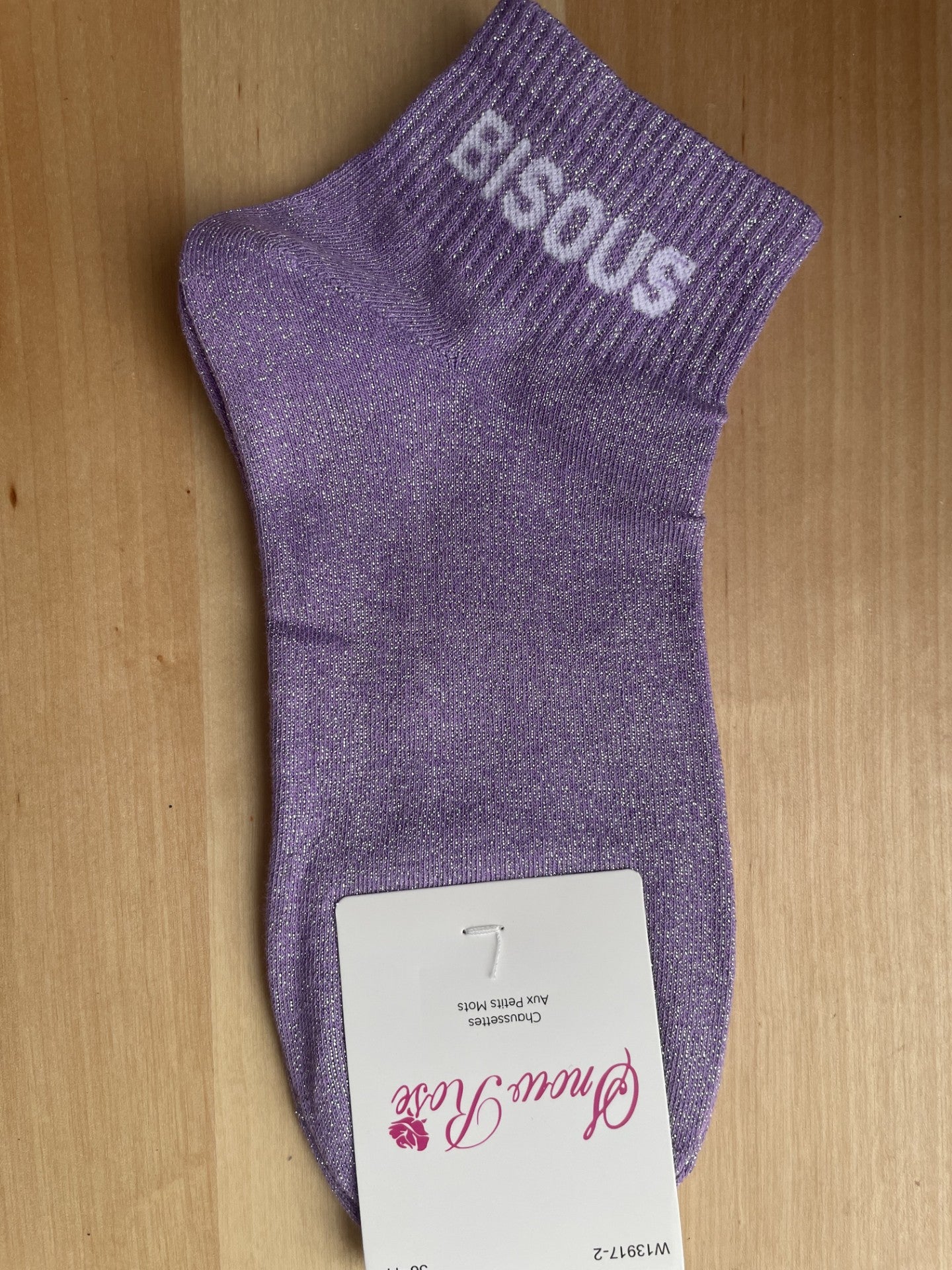Chaussettes brillantes courtes "BISOUS"