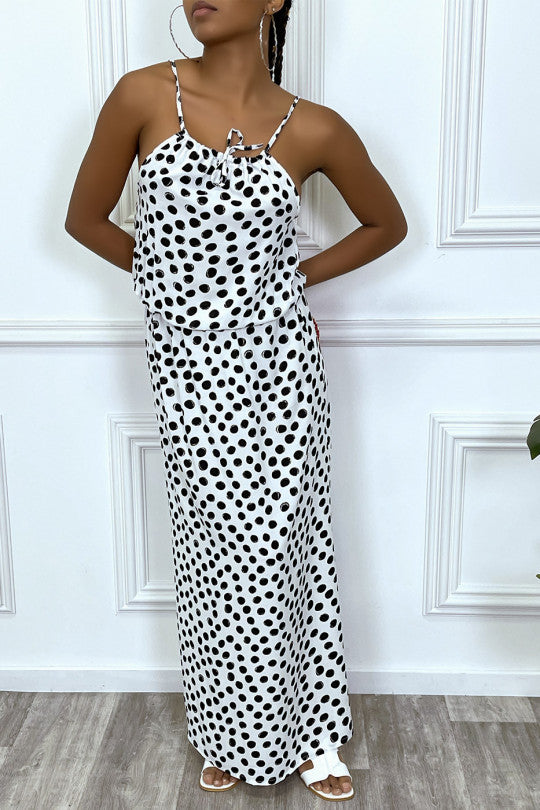 Robe longue blanche à pois noir