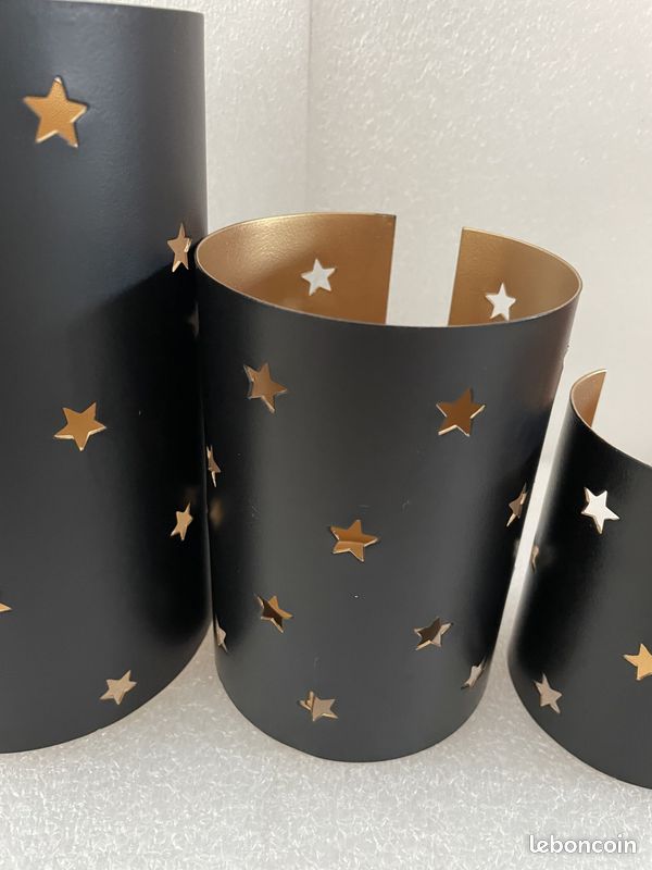 Ensemble de 3 bougeoirs en métal avec étoiles
