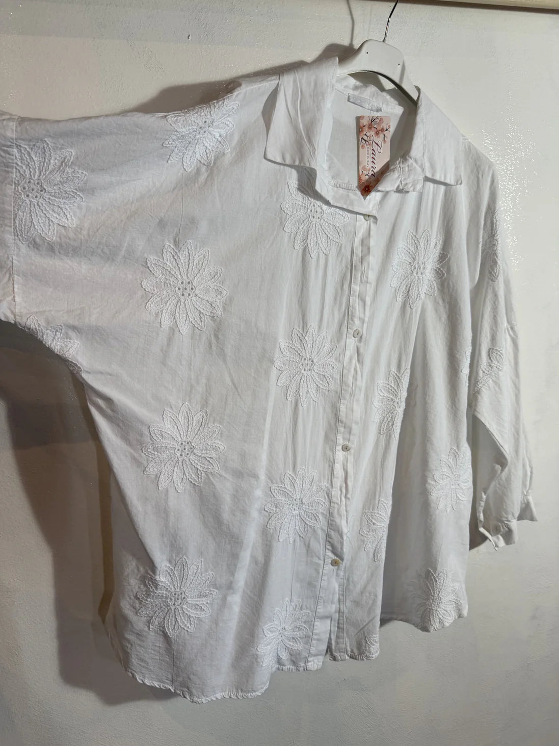 Chemise à fleur en broderie anglaise  plusieurs couleurs