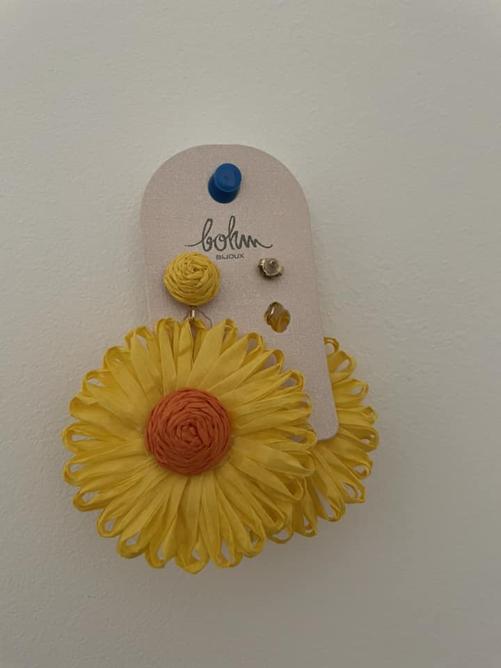 Boucle d'oreille fleur en raphia 4 couleurs Bohm Paris