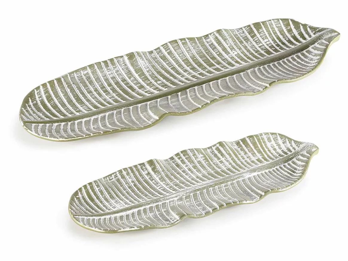 Assiettes ou plats en forme de feuilles en bois