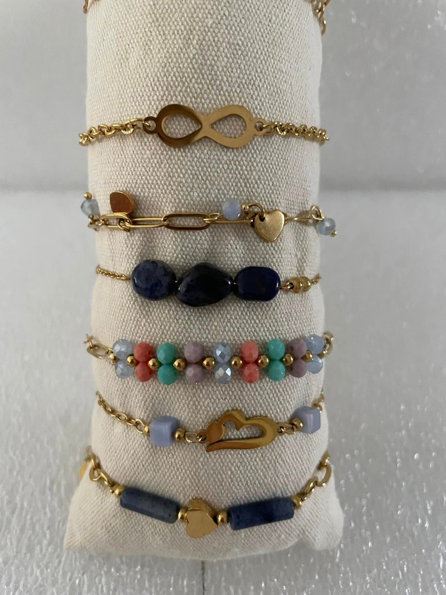 Bracelet en acier inoxydable et pierres bleues