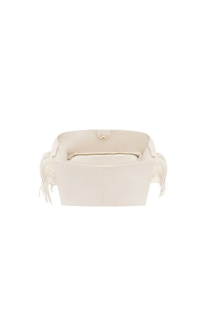 Tasche und Tasche mit Fransen