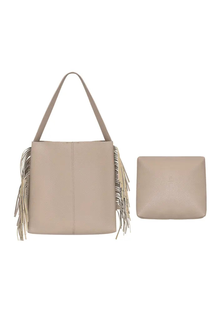 Tasche und Tasche mit Fransen