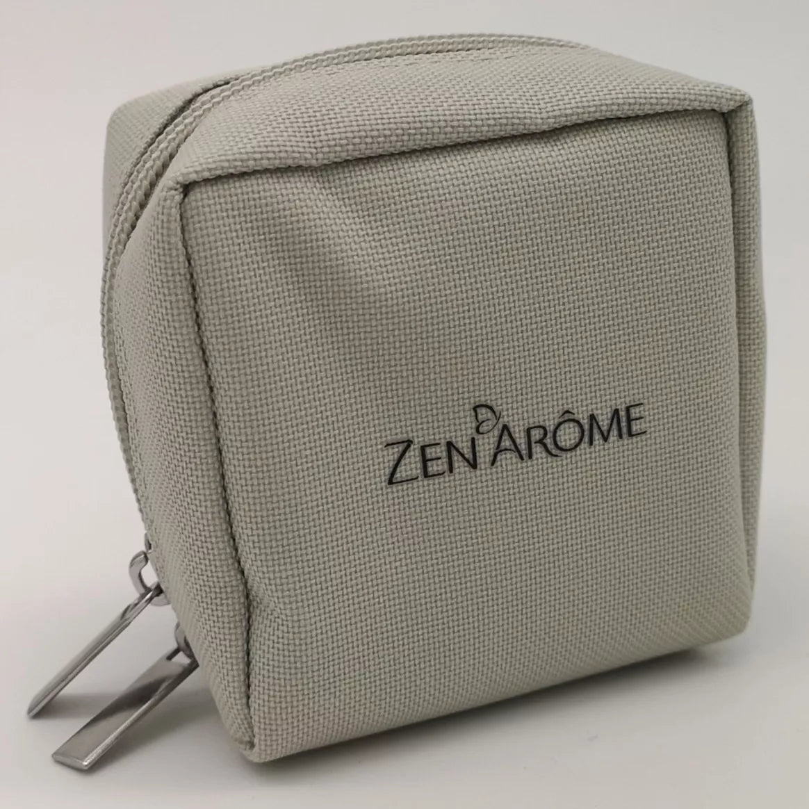 Huiles Essentielles 100% Naturelles x 6 senteurs indispensables + 1 Trousse de Rangement Offerte