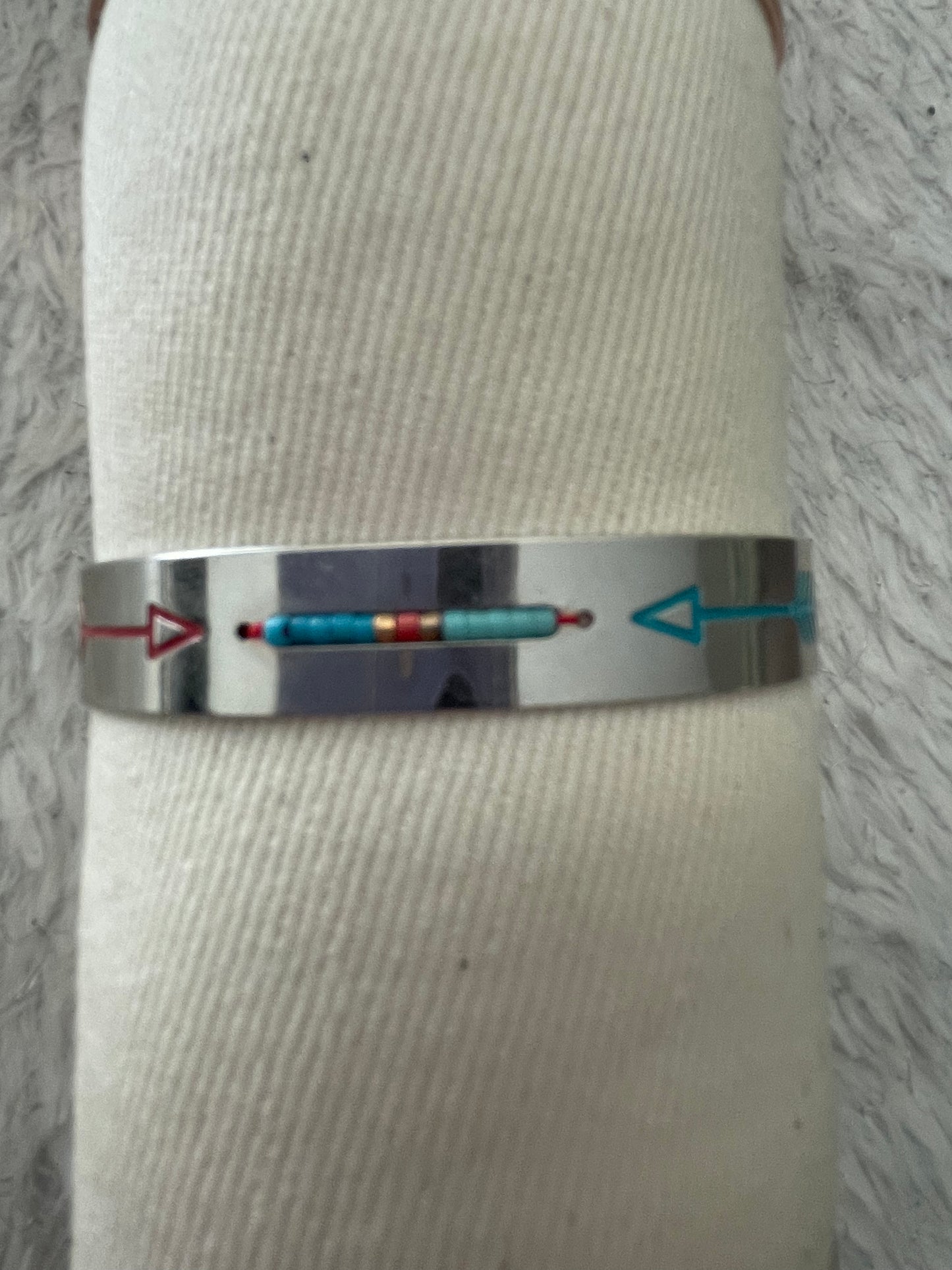 Bracelets Joncs "Flèche d'Éclat" - Acier & Perles Colorées Merveilles du monde
