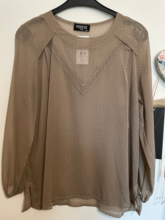 Blouse style plumetis
