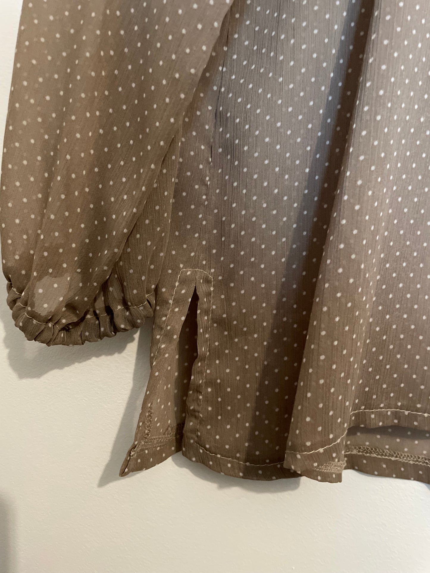Blouse style plumetis