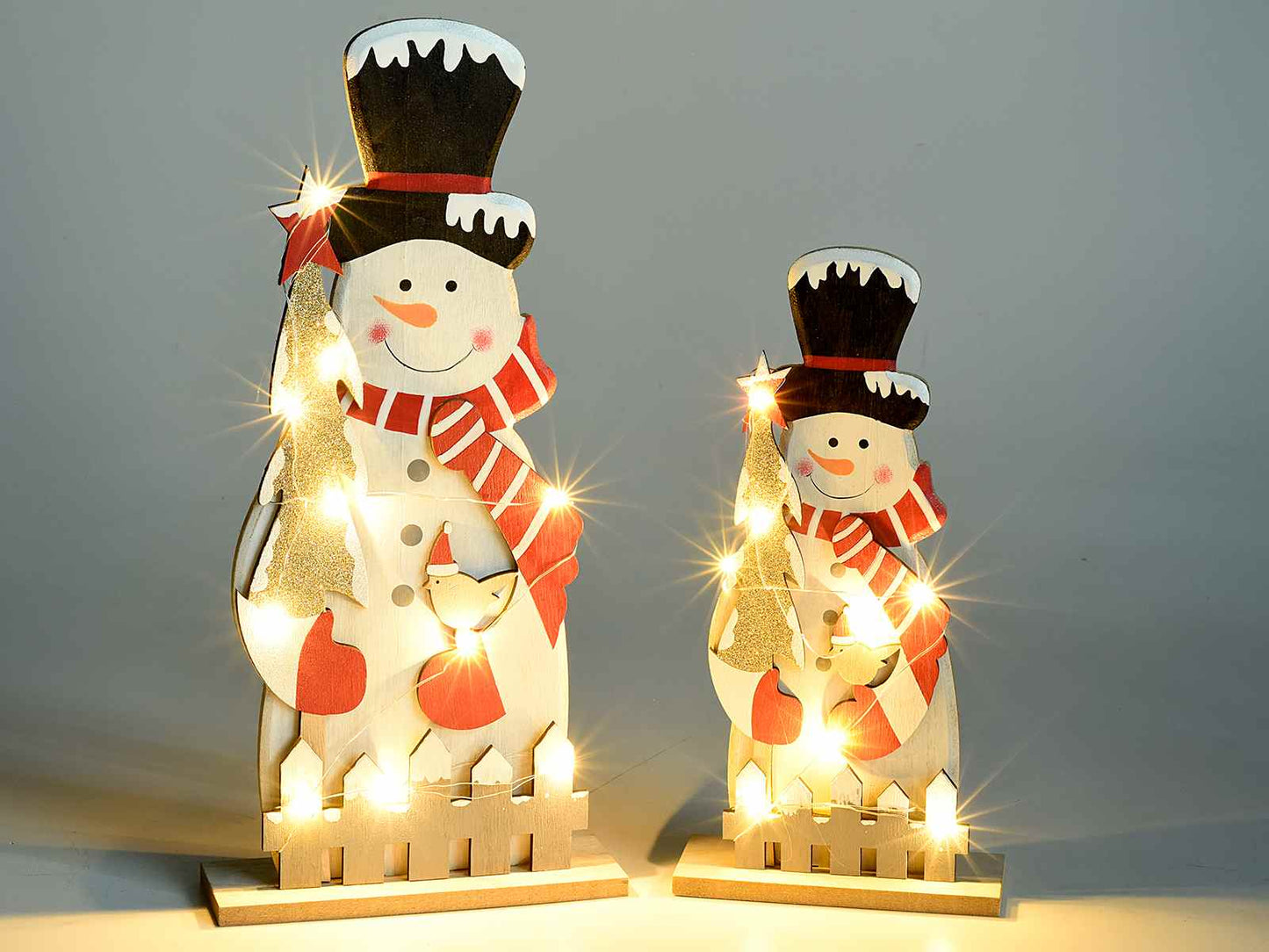 Bonhommes de neige en bois avec lumières LED lot de 2