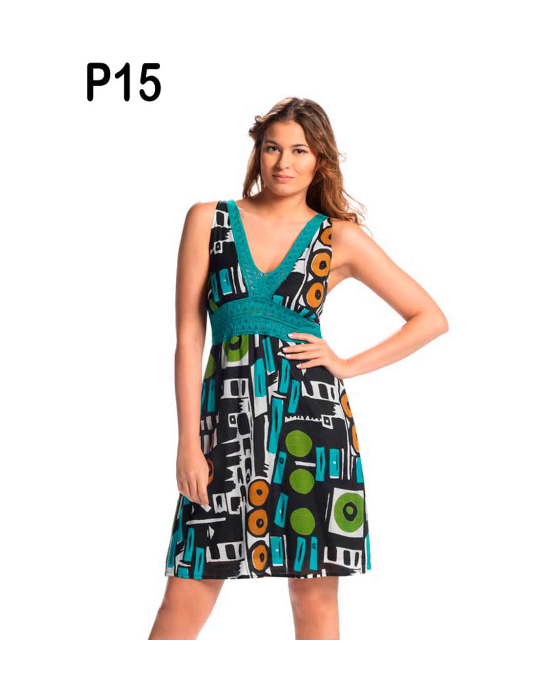 Robe dété avec ses bretelles modulables