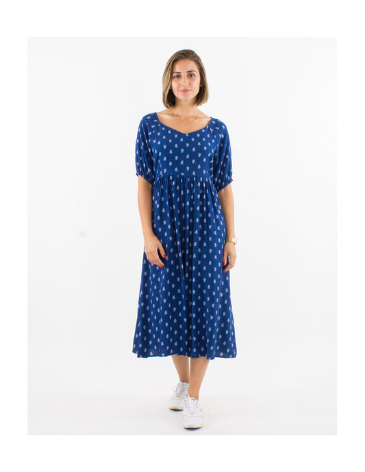 Robe longue originale à col V