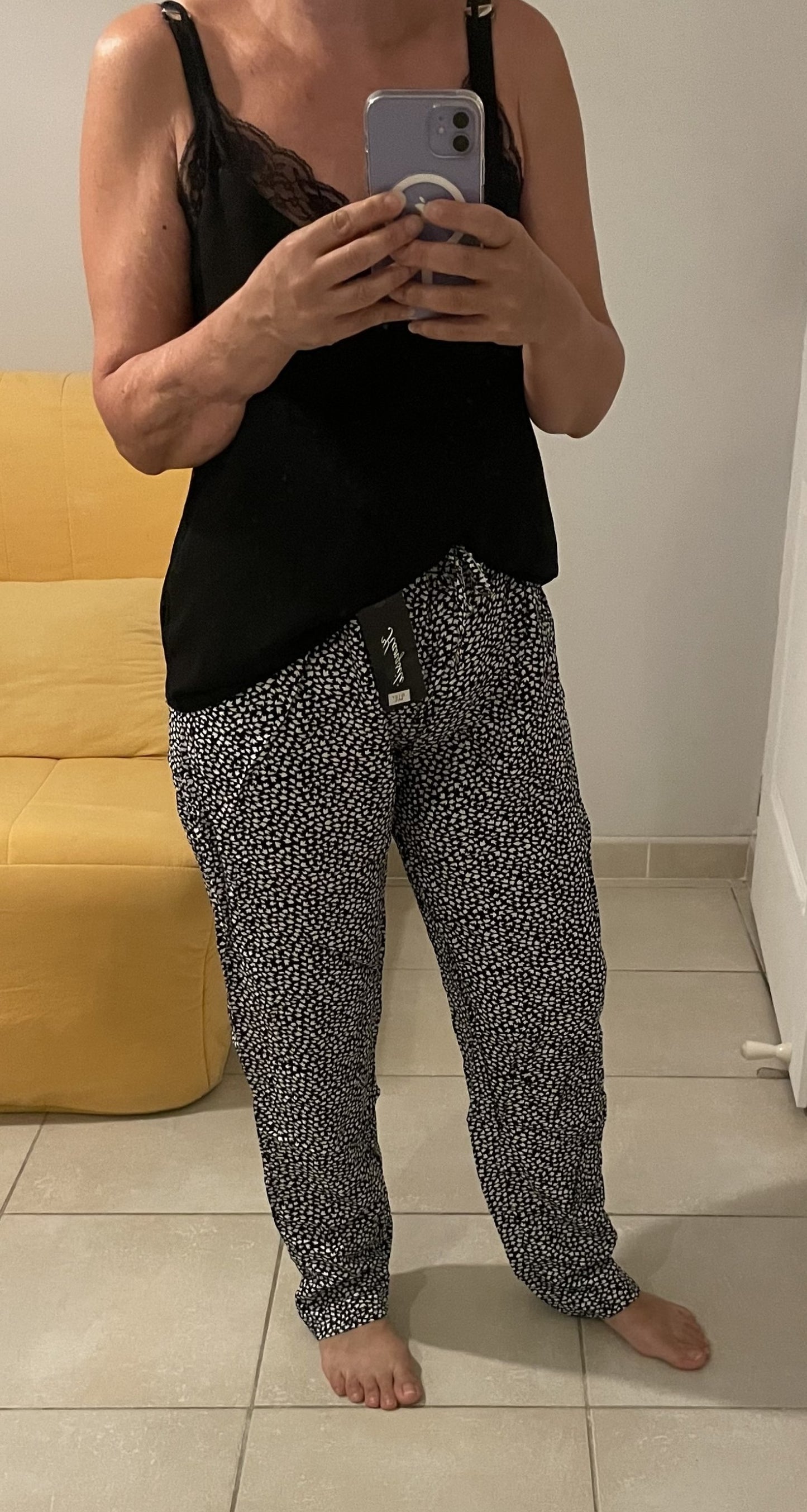🖤 Pantalon Fluide à Petits Motifs – Confort & Élégance au Quotidien