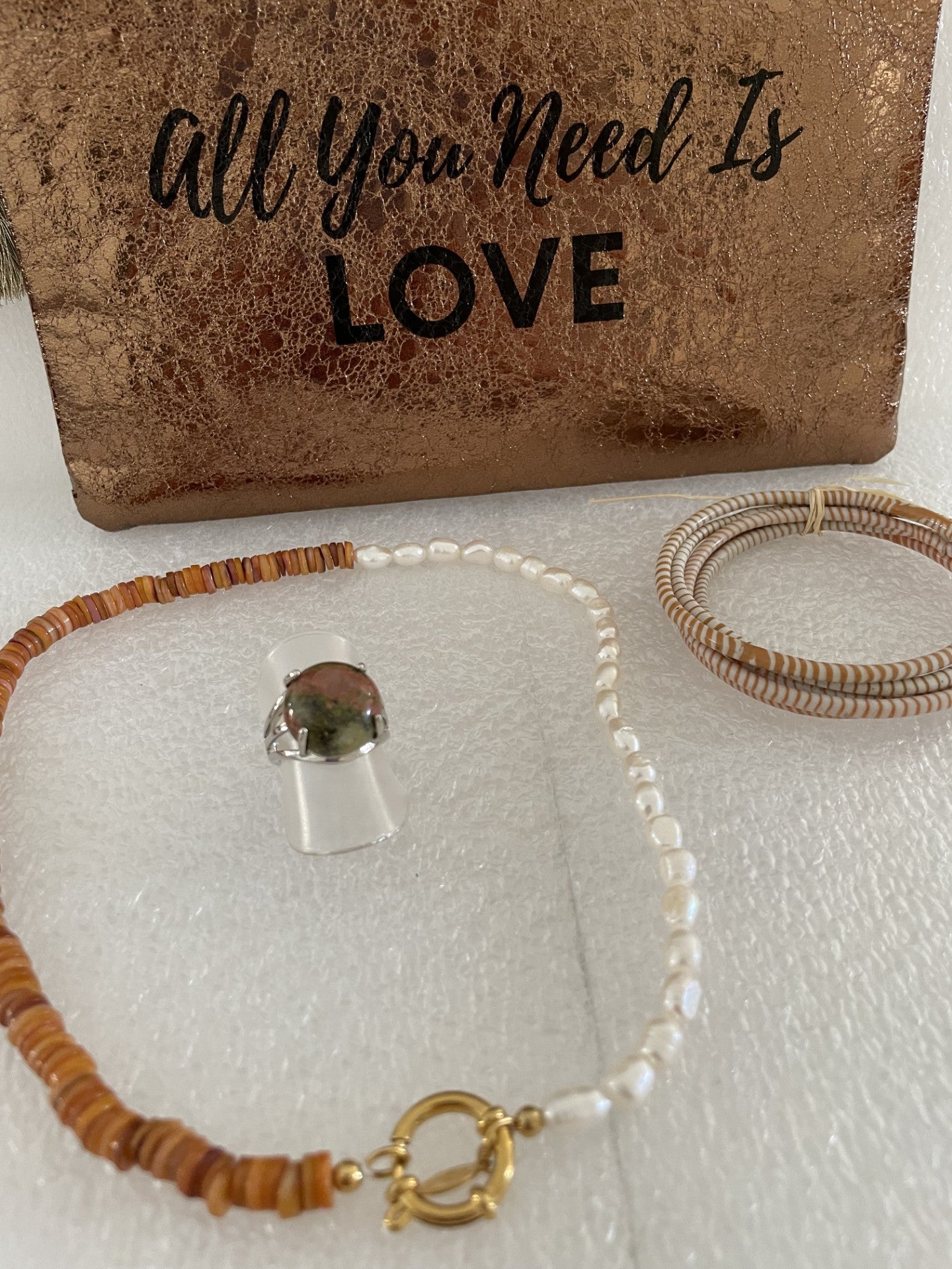 Pochette cadeau All you need is love