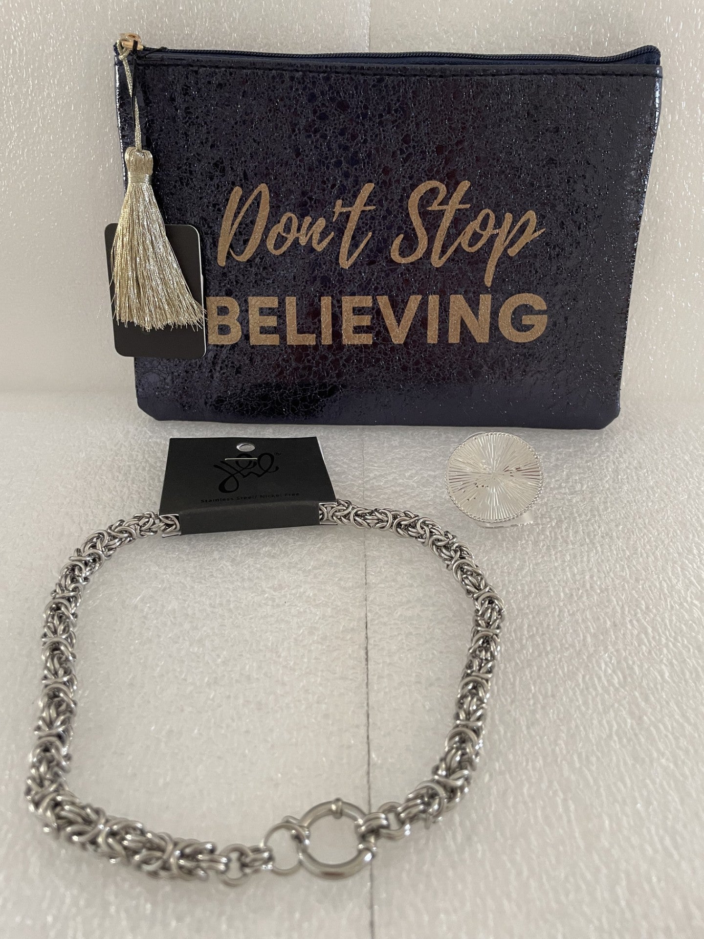 Pochette cadeau Don't stop believing Marine