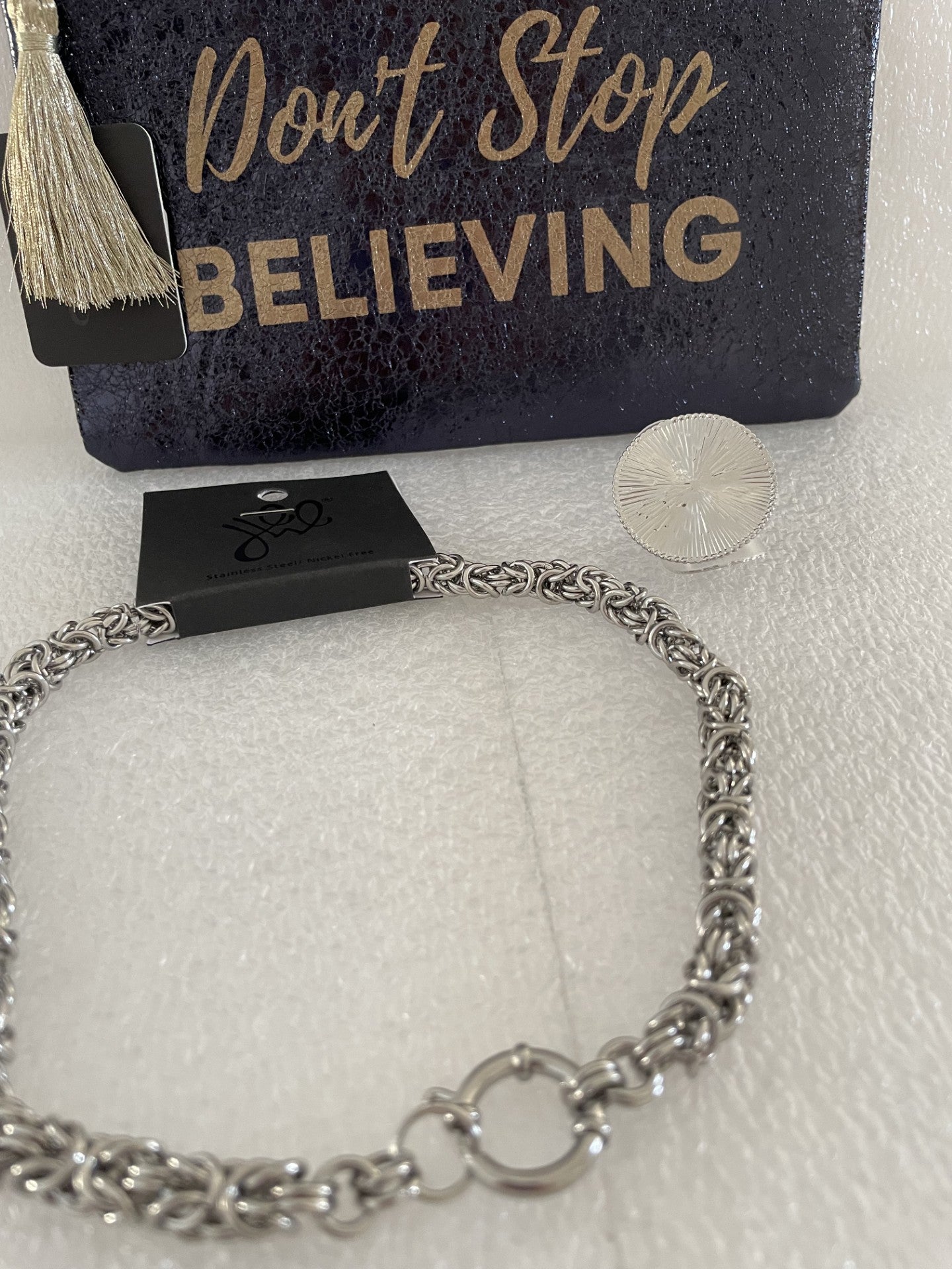 Pochette cadeau Don't stop believing Marine