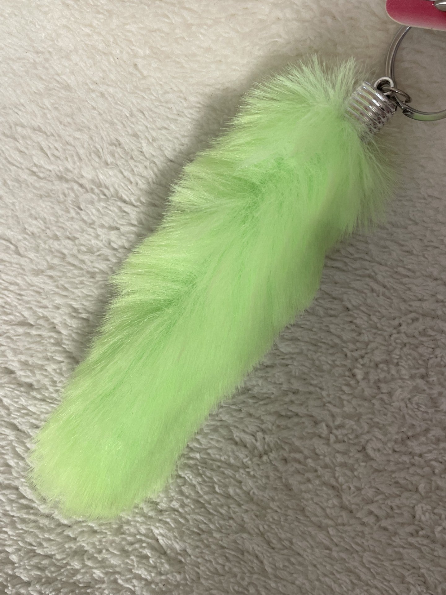 Porte clé patte de lapin comme dans les années 80