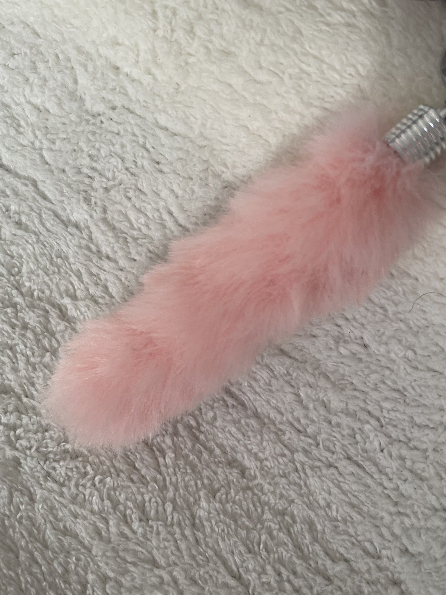 Porte clé patte de lapin comme dans les années 80