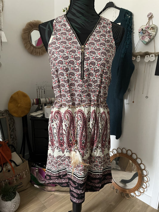 Sleeveless dress