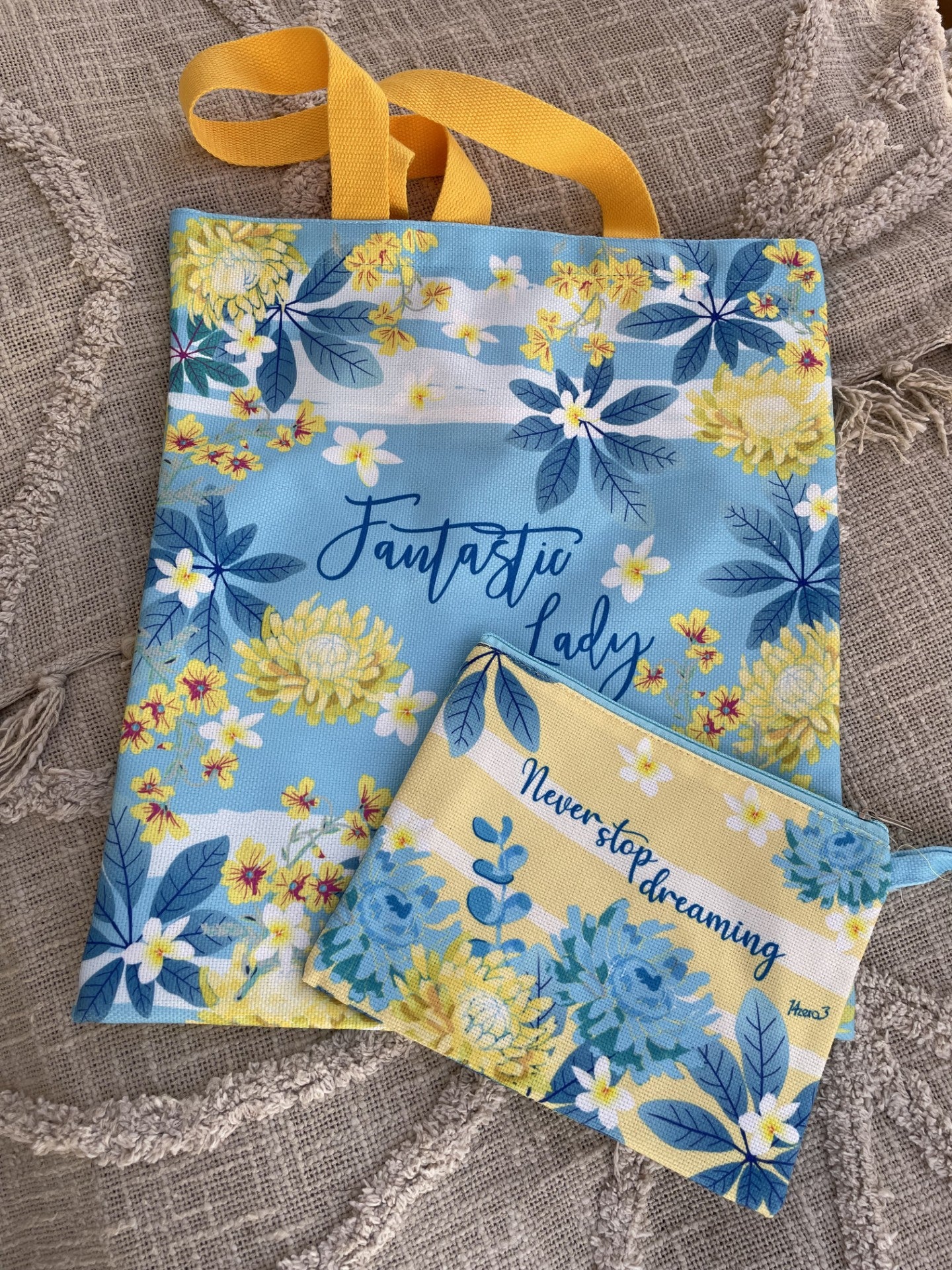 Duo "Fantastic Lady" : Tote Bag & Pochette assortie - Rêvez en Grand avec Style !