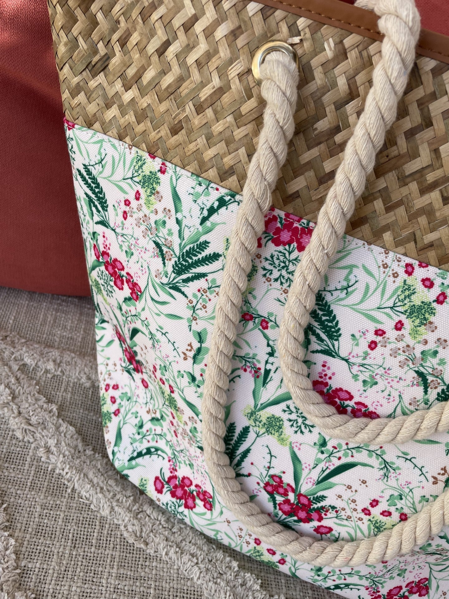 Sac de Plage "Jardin Bohème" en Paille et Tissu Fleuri - Élégance Estivale