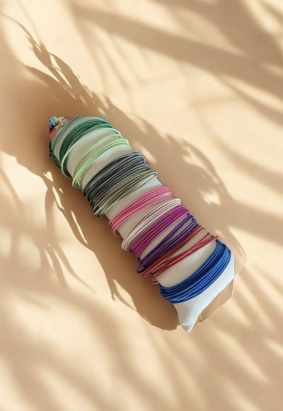 Bracelets Ressort "Arc-en-ciel" - Joncs Fins Multicolores & Empilables Merveilles du monde