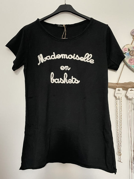 T.shirt Mademoiselle en Baskets en relief